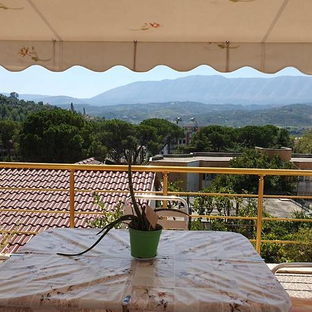 Sara Guesthouse Berat Luaran gambar