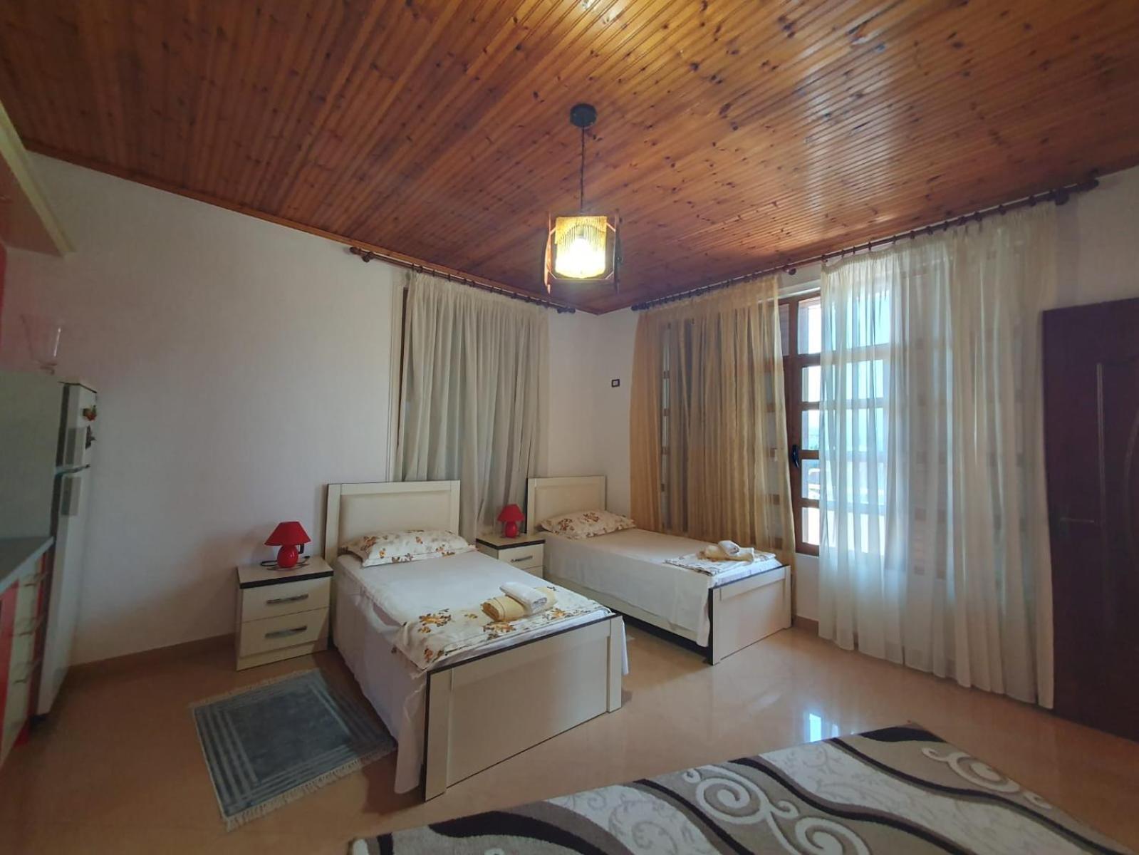 Sara Guesthouse Berat Luaran gambar