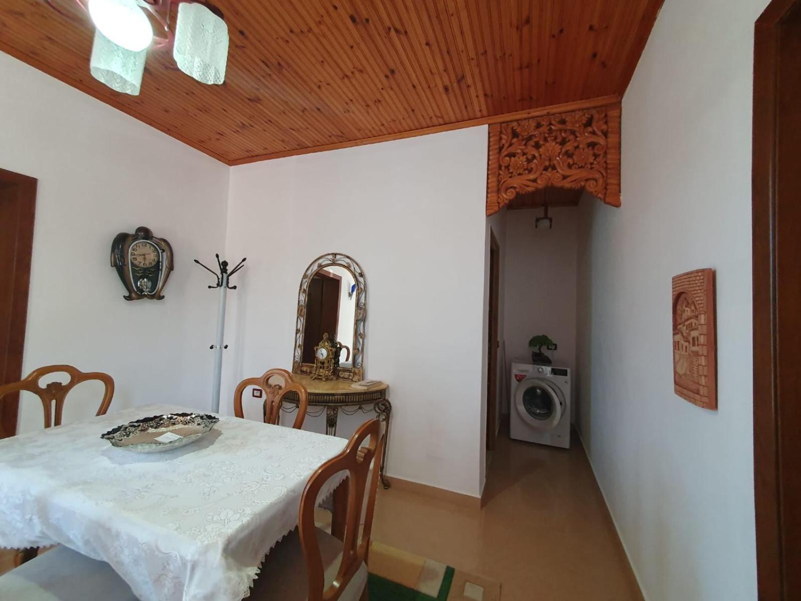 Sara Guesthouse Berat Luaran gambar