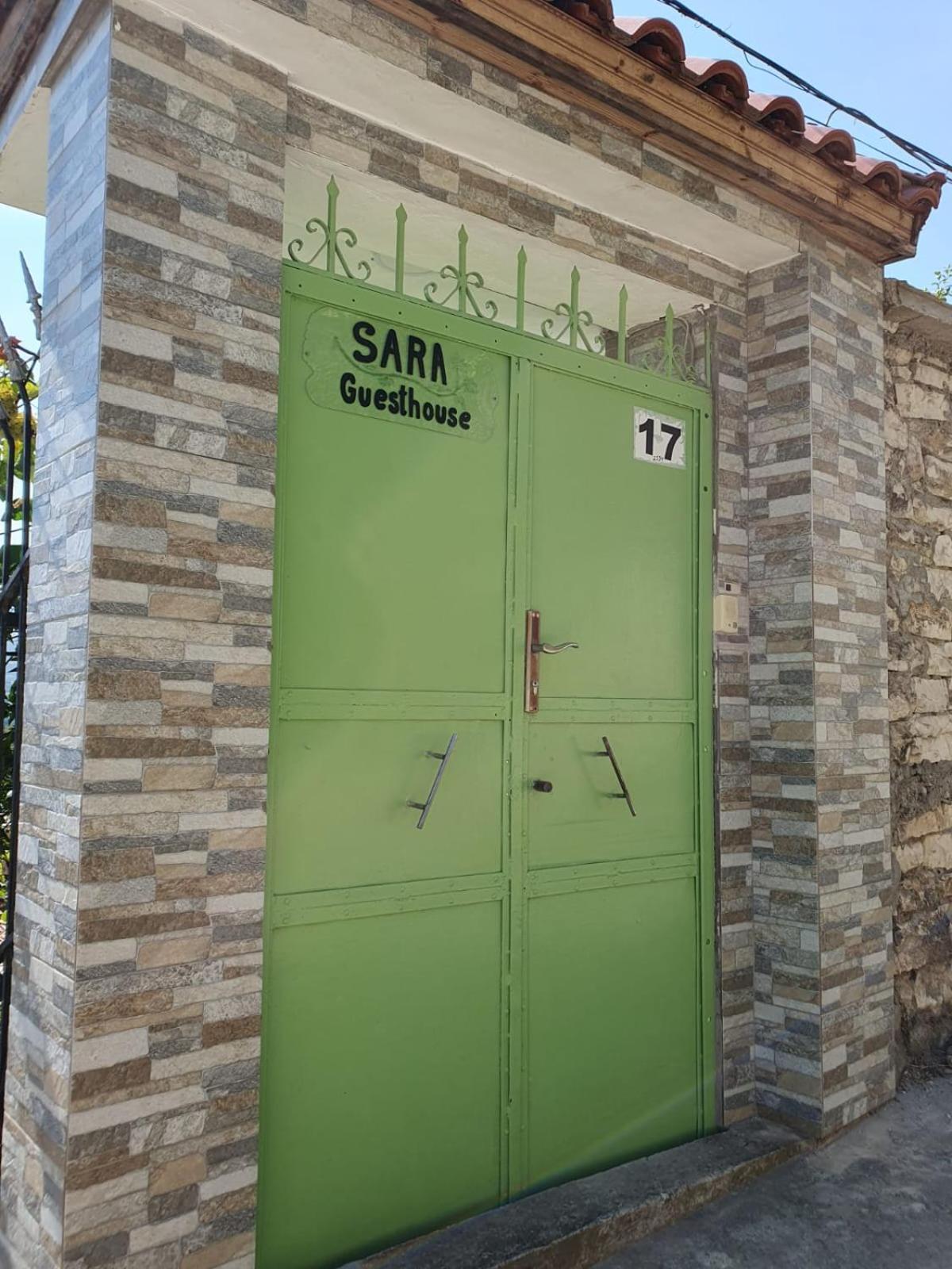 Sara Guesthouse Berat Luaran gambar
