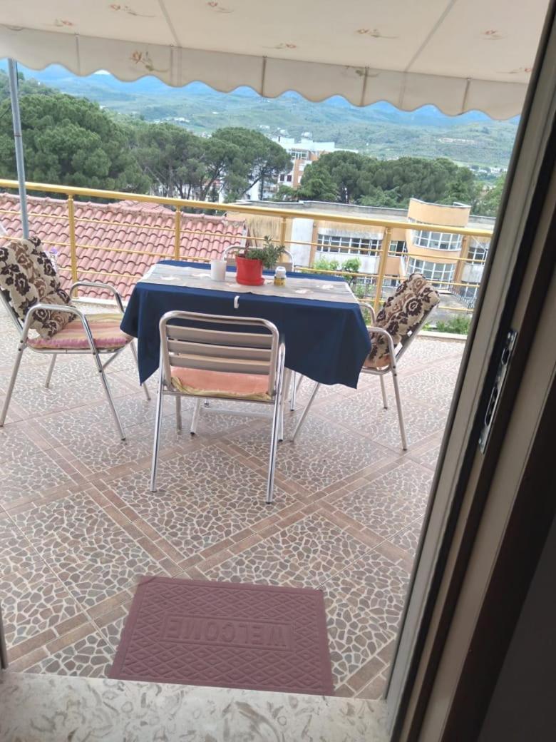 Sara Guesthouse Berat Luaran gambar