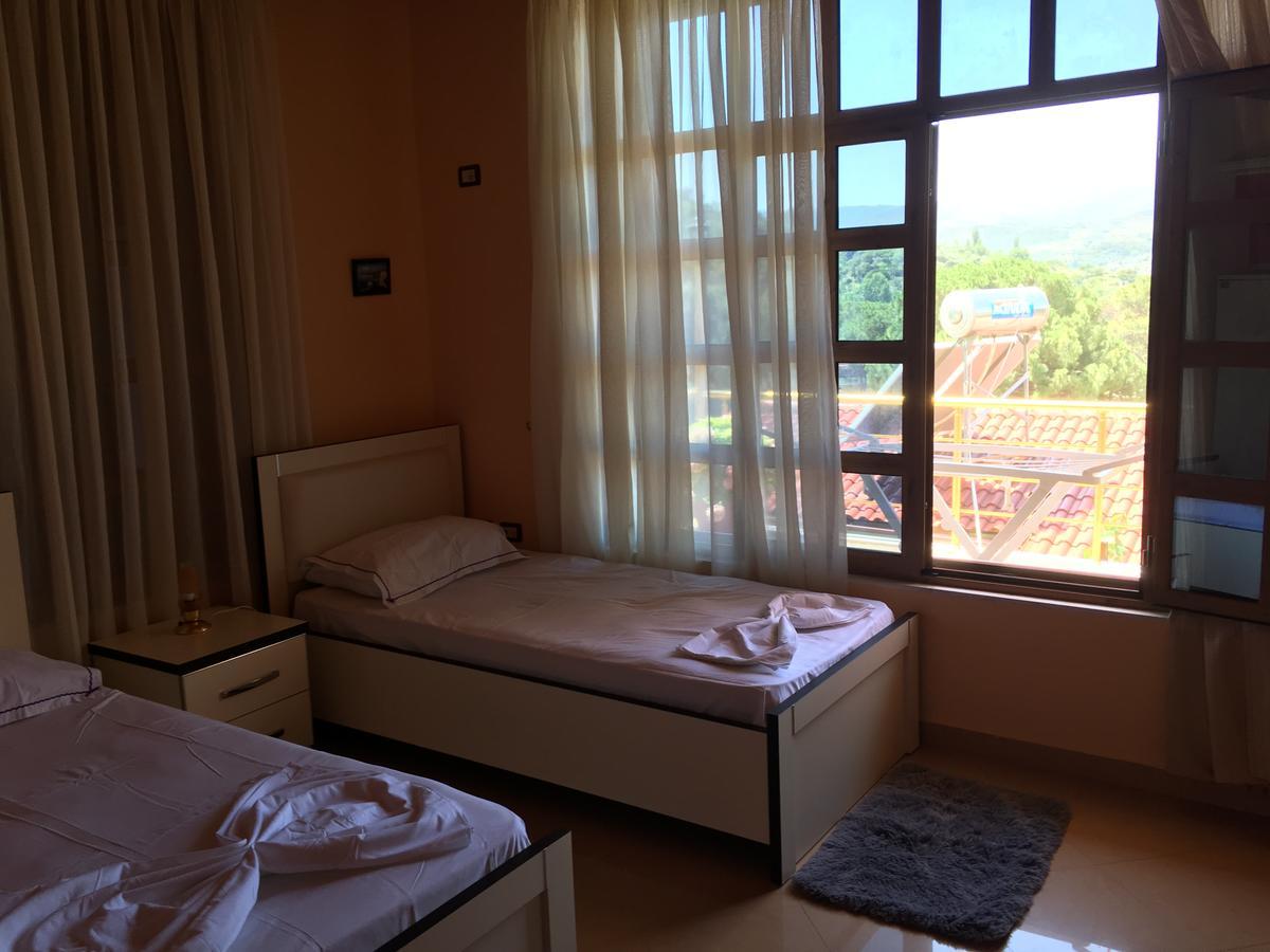 Sara Guesthouse Berat Luaran gambar